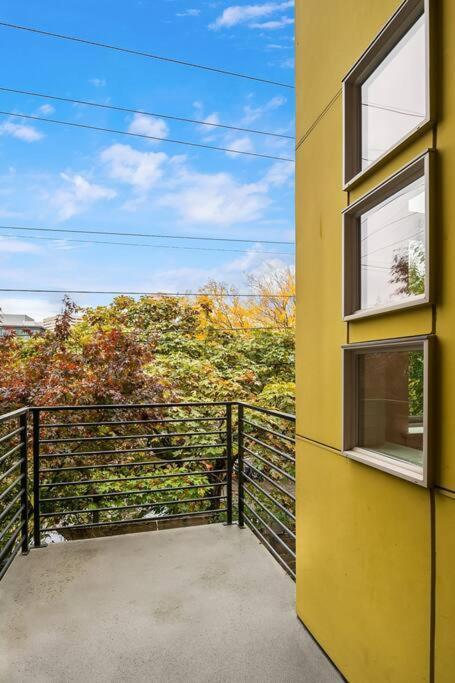 Holiday home Stylish 3 Bedroom Capitol Hill With 96 Walk Score